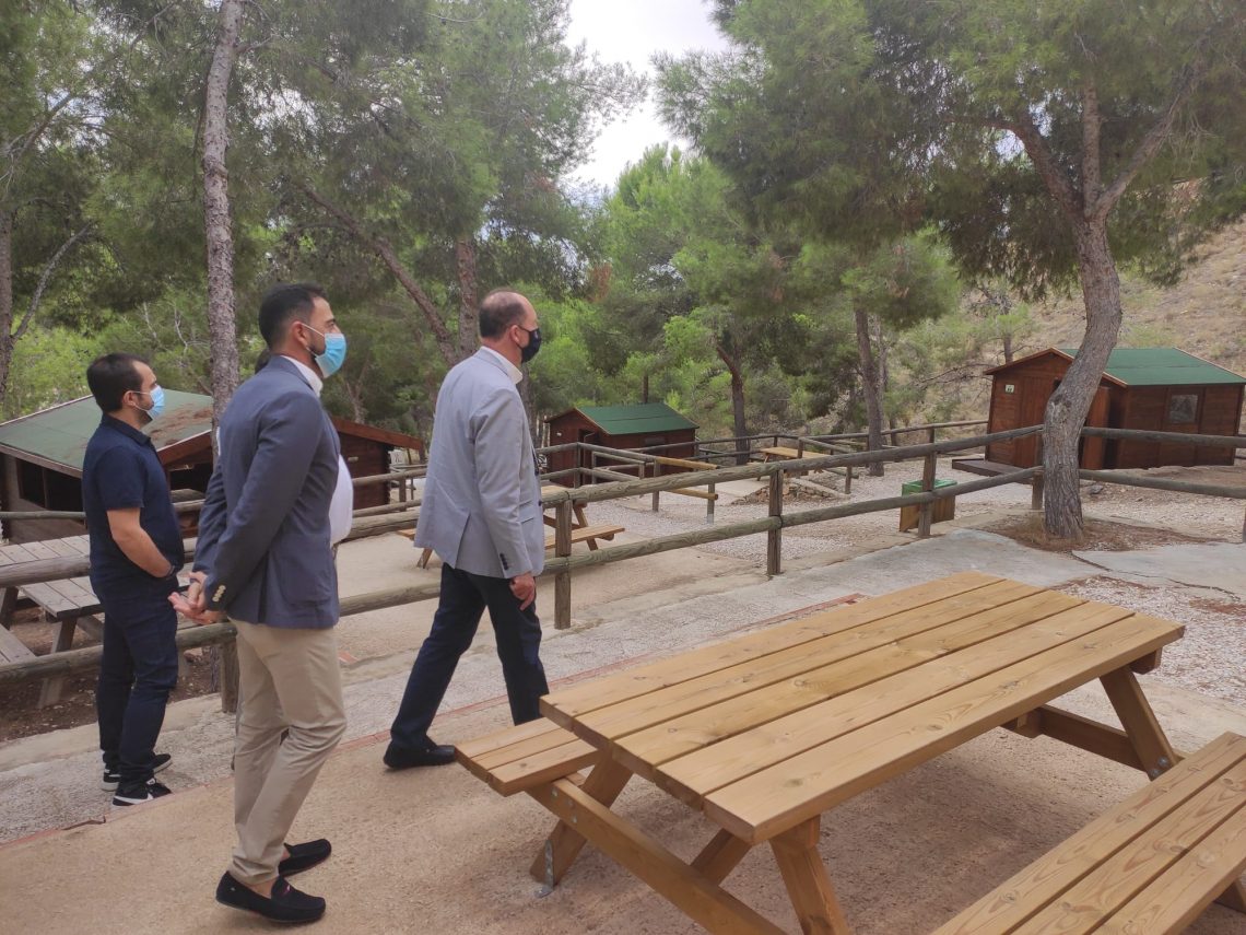 El Ayuntamiento de Orihuela recupera la zona recreativa de San Cristóbal