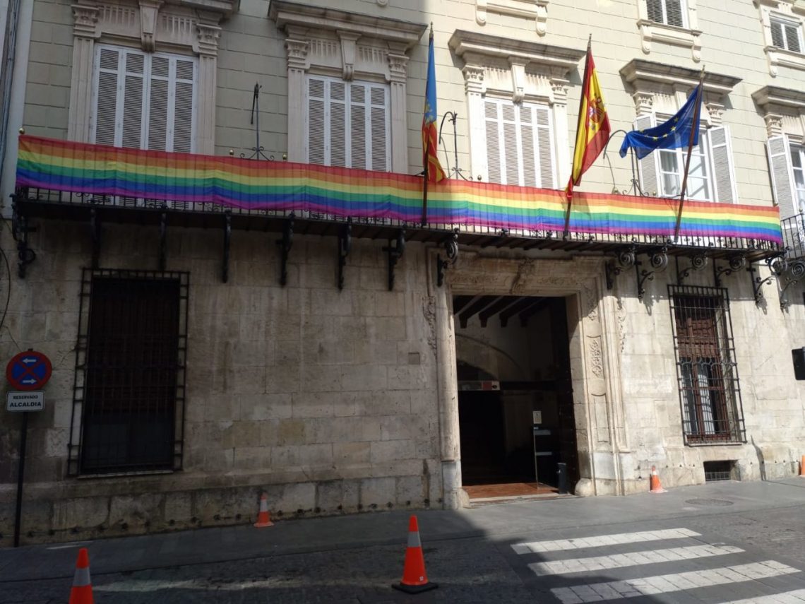 orihuela-ayuntamiento-dia-internacional-lgtbiq-junio-2019