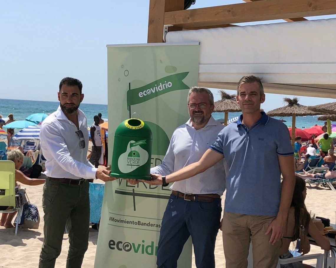 orihuela-banderas-ecovidrio-julio-2019