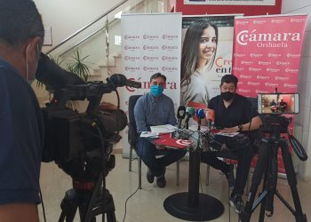 Cámara Orihuela prepara el inicio del curso con formación presencial y online para jóvenes y pymes
