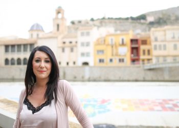 Almudena Baldó toma posesión de su acta de concejal del Ayuntamiento de Orihuela