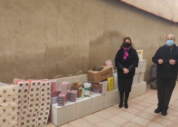 Festividades colabora en la campaña solidaria, junto a la Asociación de Fiestas de Moros y Cristianos