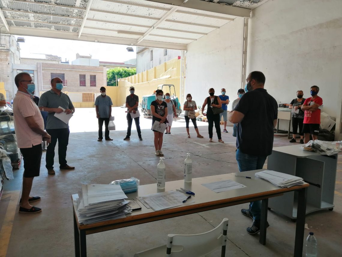 Orihuela contrata a 102 desempleados agrícolas para realizar tareas de limpieza y desbroce