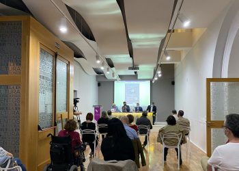 Presentación de “Encuentros con la poesía en la Casa Natal de Miguel Hernández. 13 poetas”