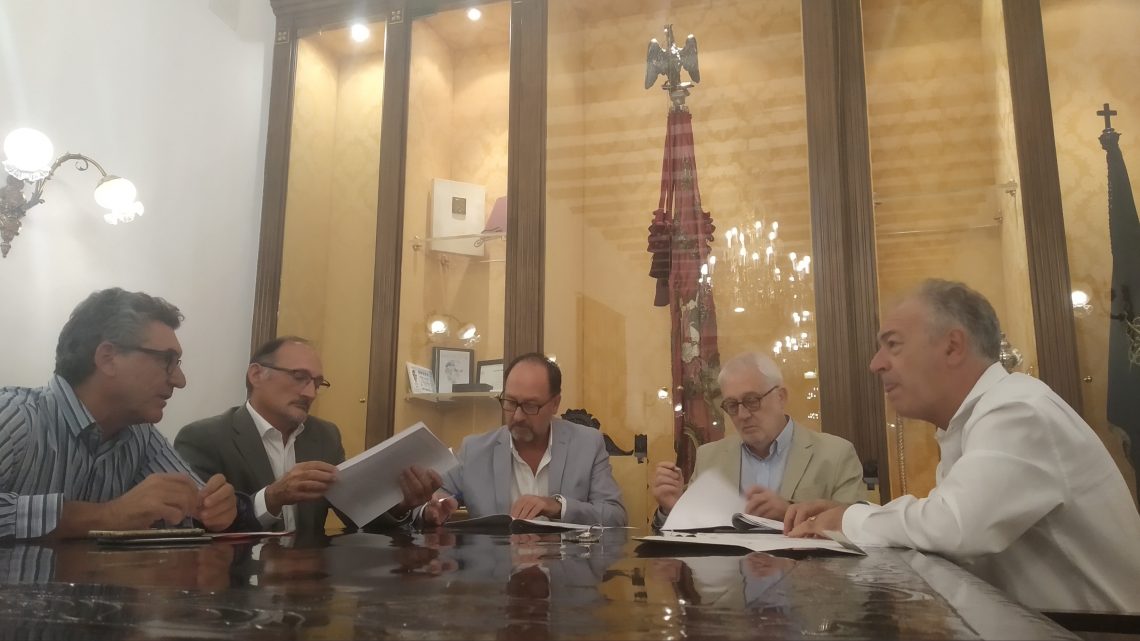 orihuela-firma-arrendamiento-instalaciones-fundacion-caja-mediterraneo-agosto-2019