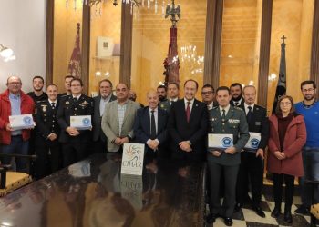 orihuela-homenaje-fuerzas-de-seguridad-de-parte-del-circulo-hispano-arabe-diciembre-2019