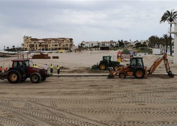 orihuela-limpieza-playas-mayo-2020-1