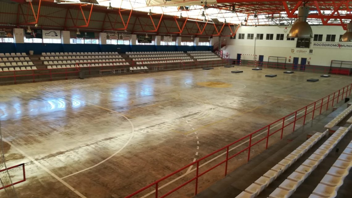 Deportes saca a licitación el contrato para para la sustitución de pista sintética del Pabellón Bernardo Ruiz