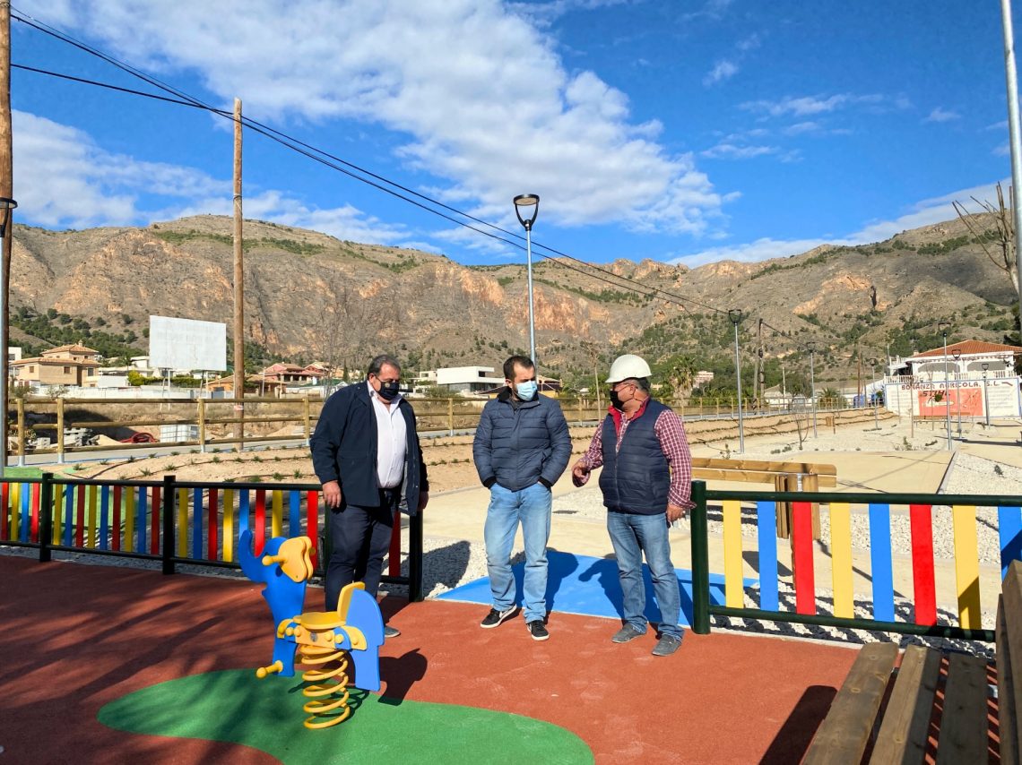 Los vecinos del Raiguero de Bonanza ya pueden disfrutar de su parque