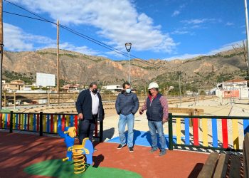 Los vecinos del Raiguero de Bonanza ya pueden disfrutar de su parque