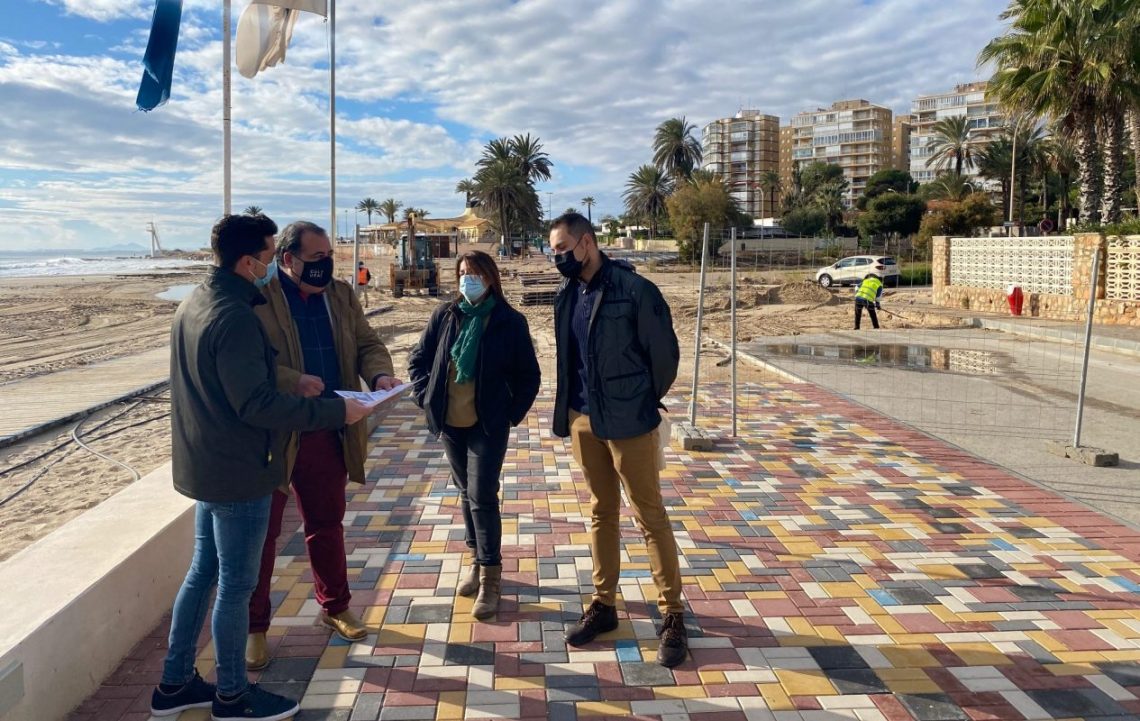 Comienza en Orihuela la reparación del paseo marítimo de la playa de La Glea