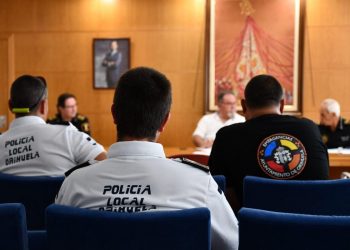 La Policía Local de Orihuela sanciona a 100 personas y cierra 3 locales de ocio nocturno