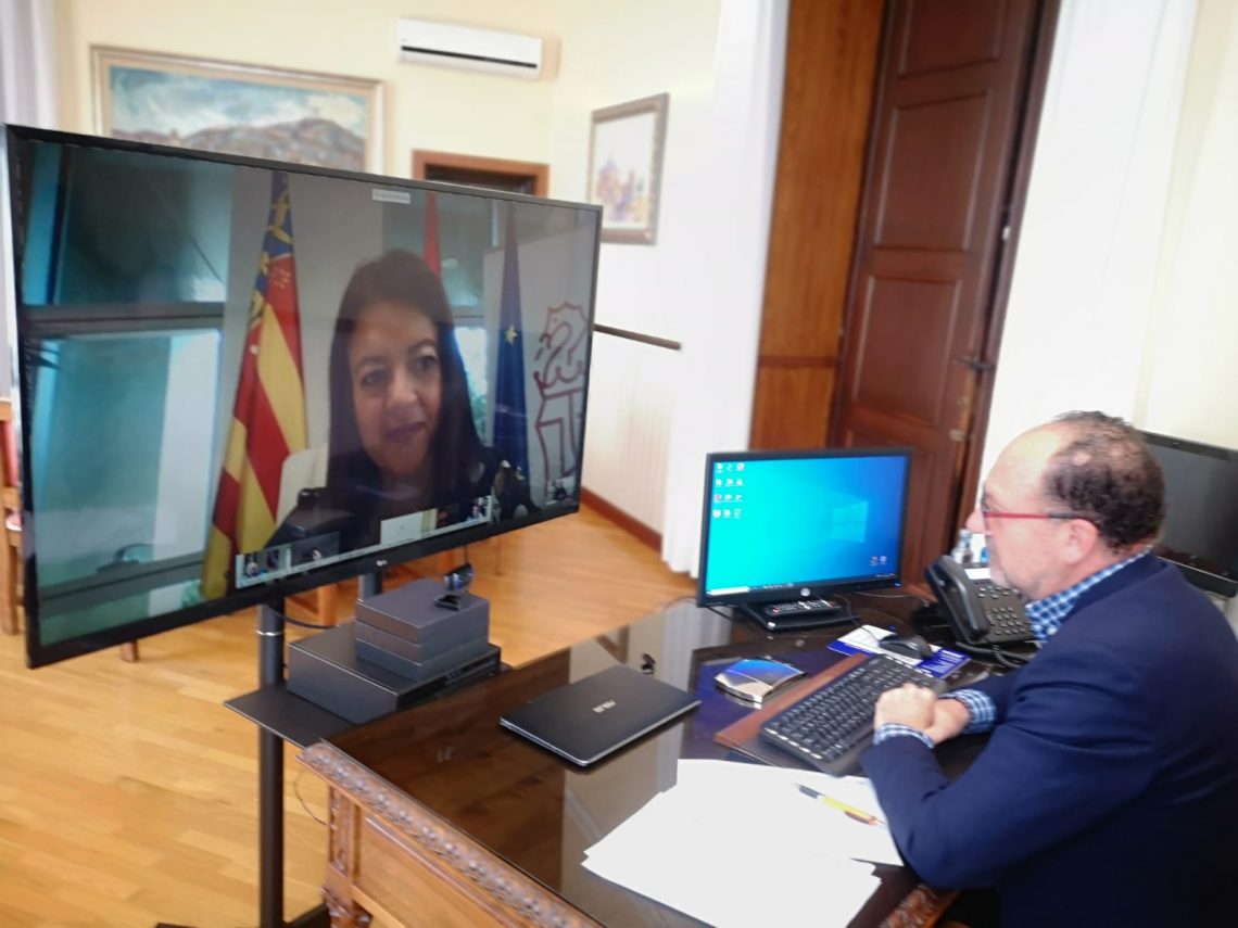 orihuela-reunion-consellera-innovacion-distrito-digital-abril-2020