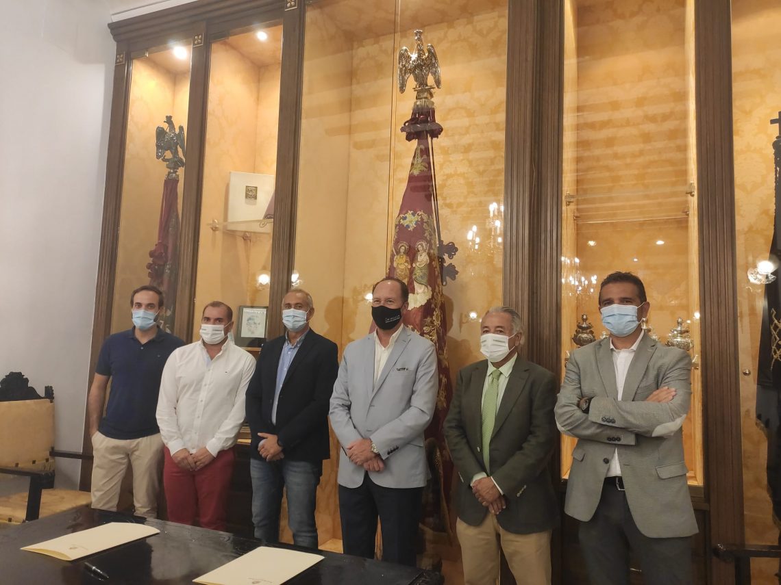 Orihuela será la sede del torneo “Arena 1000” de balonmano playa durante los próximos tres años