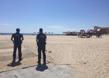 Orihuela suspende las autorizaciones para la noche de San Juan en sus playas por la Covid-19