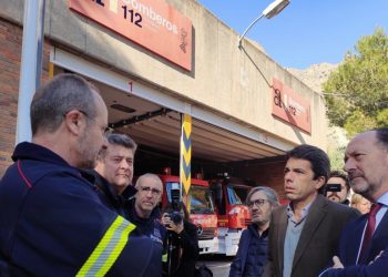 orihuela-visita-parque-bomberos-enero-2020-2