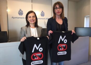 patricia-macia-concejala-educacion-y-teresa-martinez-presidenta-fundacion-anar-enero-2019