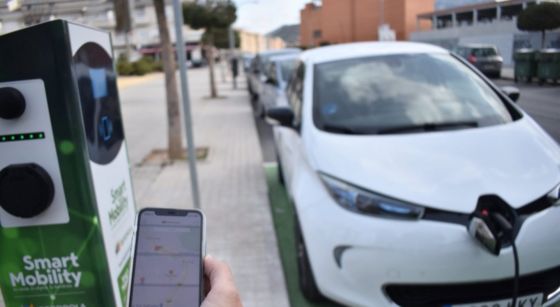 petrer-punto-de-recarga-vehiculos-febrero-2020