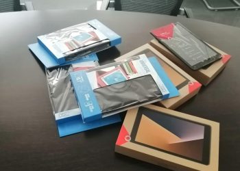 Petrer reparte 25 tablets con conexión a Internet a escolares en situación de vulnerabilidad