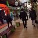 La alcaldesa pide al amplio tejido comercial de la ciudad que vigile los aforos
