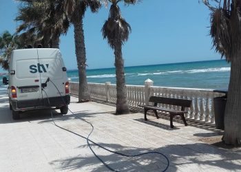 Pilar de la Horadada amplía el contrato de limpieza viaria con STV Gestión