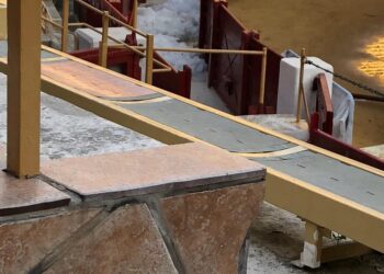 plaza-toros-deterioro-por-tobogan-hielo-alicante-enero-2019-3