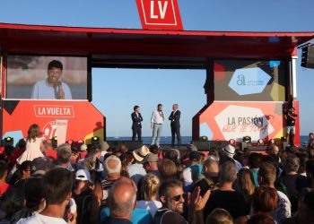presentacion-equipos-vueta-ciclista-agosto-2019-1JPG