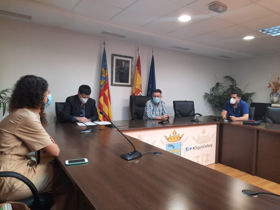 Firman el inicio de la segunda fase del Plan Edificant para adecentar el CEIP Trinitario Seva de Rafal