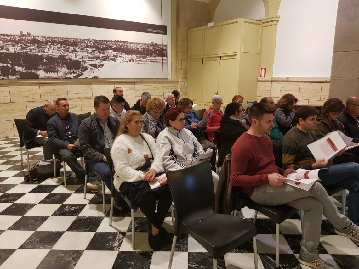 reunion-con-vecinos-para-explicar-los-presupuestos-diciembre-2018