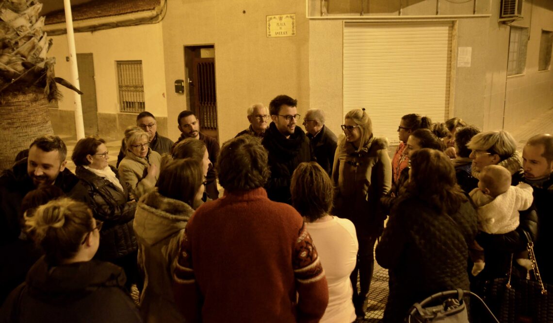 reunion-vecinos-plaza-america-petrer-noviembre-2018