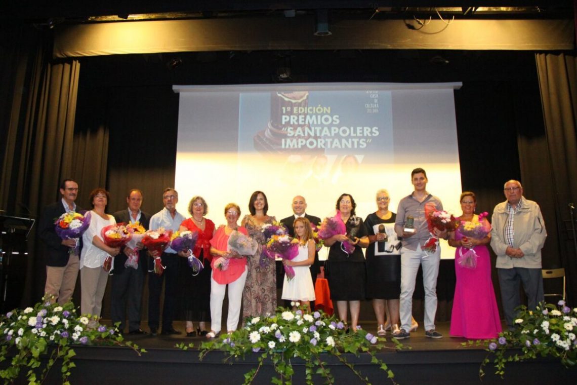 «A Santa Pola le hace falta un teatro»