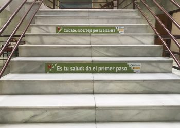 santa-pola-escaleras-ayuntamiento-mayo-2019