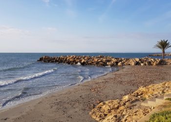 Santa Pola prohíbe el acceso a sus playas la Noche de San Juan