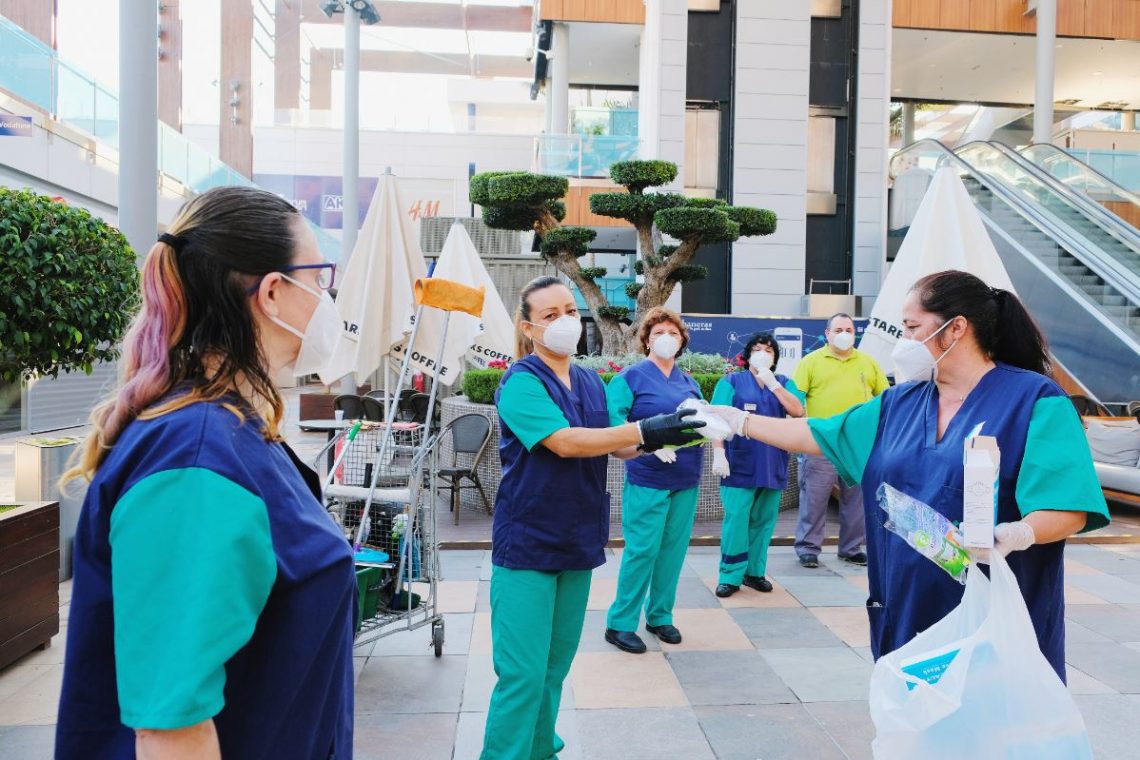 Los comercios de Habaneras retoman de nuevo su actividad