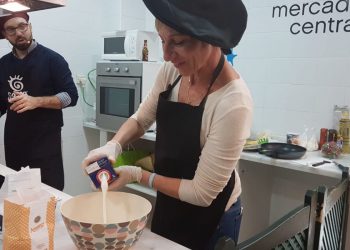 torrevieja-cocina-en-la-plasa-federico-diana-politicos-febrero-2020-2