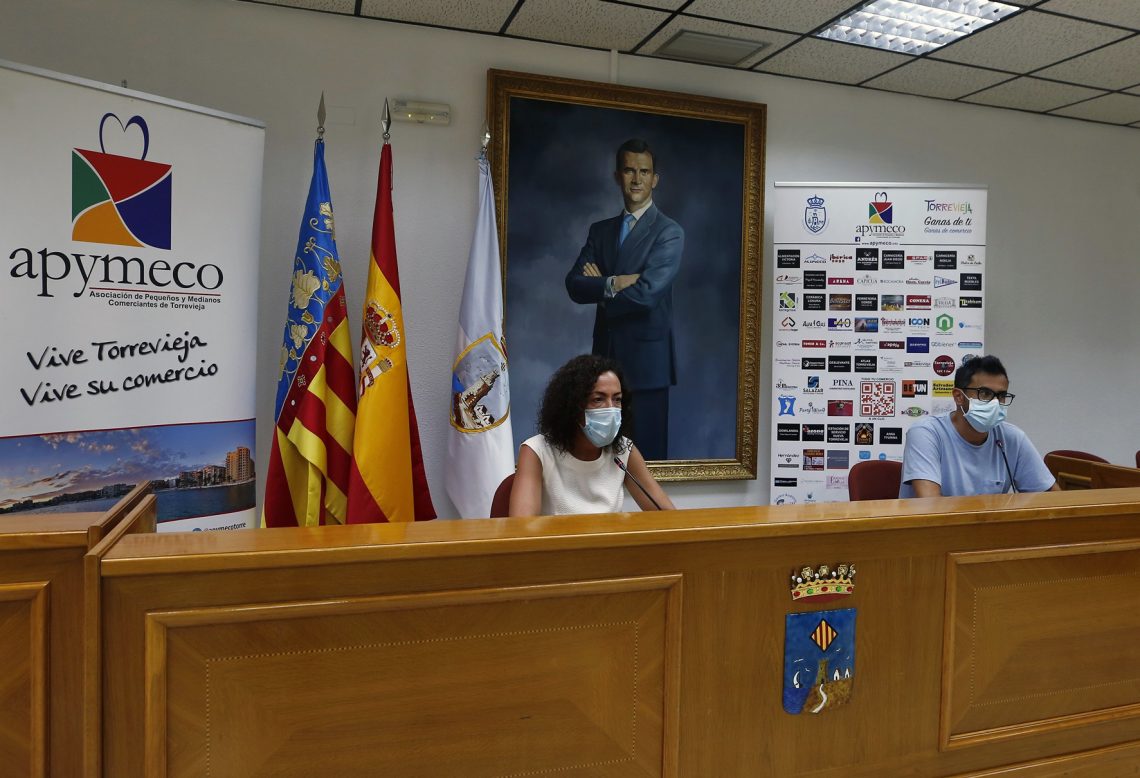 La Concejalía de comercio y APYMECO presentan el concurso «Una foto de verano»
