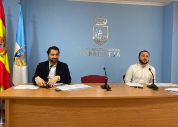 torrevieja-eduardo-dolon-concejal-de-hacienda-domingo-paredes-abril-2020