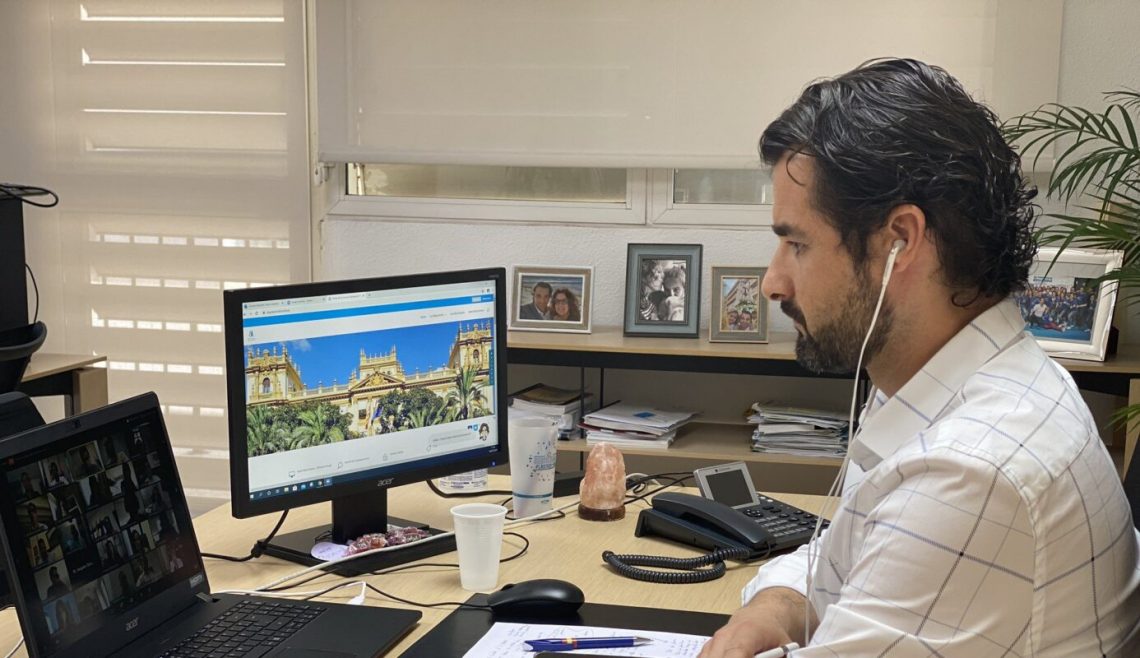 torrevieja-eduardo-dolon-conferencia-mayo-2020