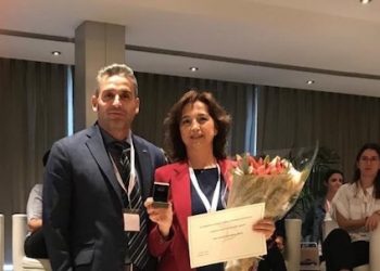 torrevieja-hospital-enfermera-oftalmologia-premiada-octubre-2019-1
