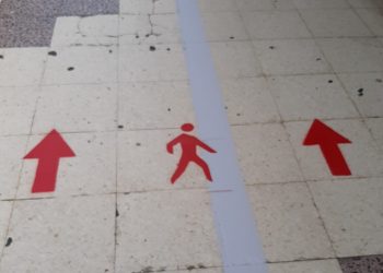 Torrevieja lleva a cabo la señalización del paseo de los hippies que abre al 100%