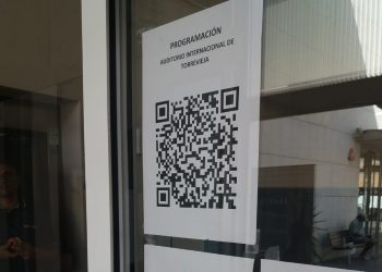 Un código QR informa de la programación del Auditorio Internacional de Torrevieja