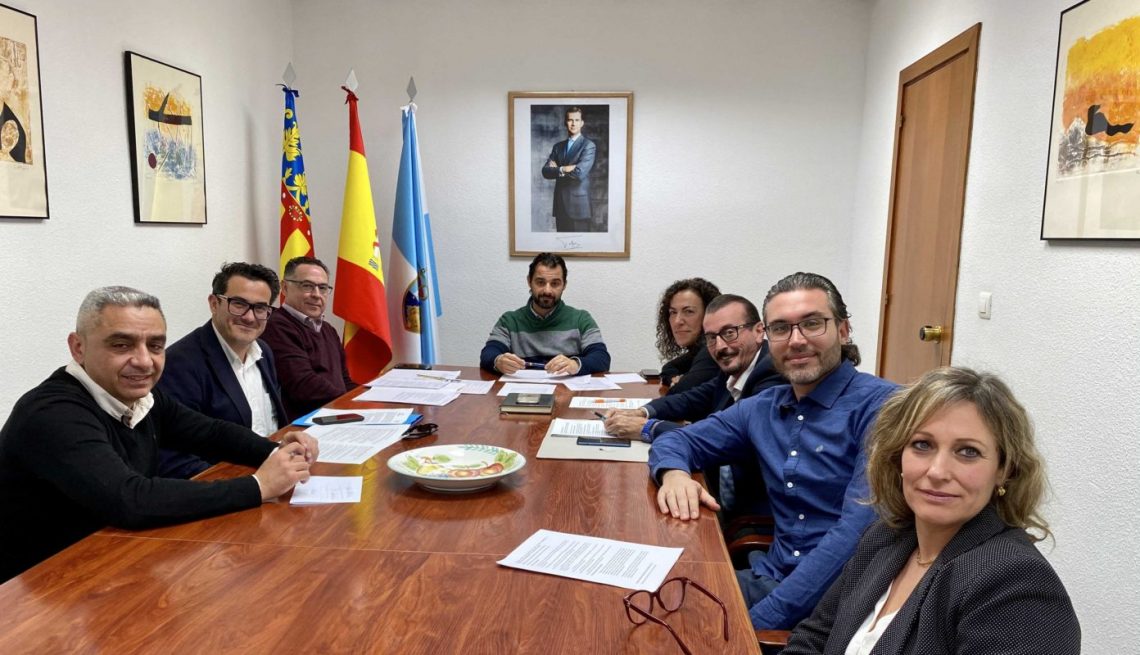 torrevieja-reunion-alcalde-apymeco-febrero-2020-2