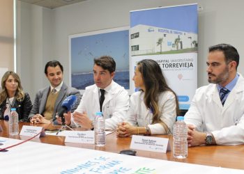torrevieja-salud-rueda-de-prensa-13-aniversario-noviembre-2019-3