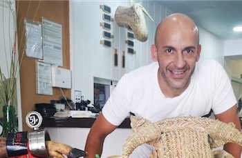 Espectaculares arroces a la leña y carnes de vaca y buey en Albatera