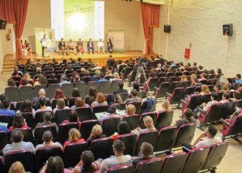 vega-baja-convenga-foro-empleo-aforo-completo-auditorio-junio-2019