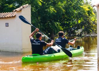 Dolores aprueba proponer para medalla distintivo azul a los policías que intervinieron durante la DANA