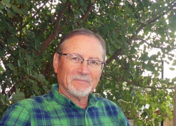 «Madera y Plomo es mi homenaje a aquellas novelas de ‘a duro’, de quiosco»