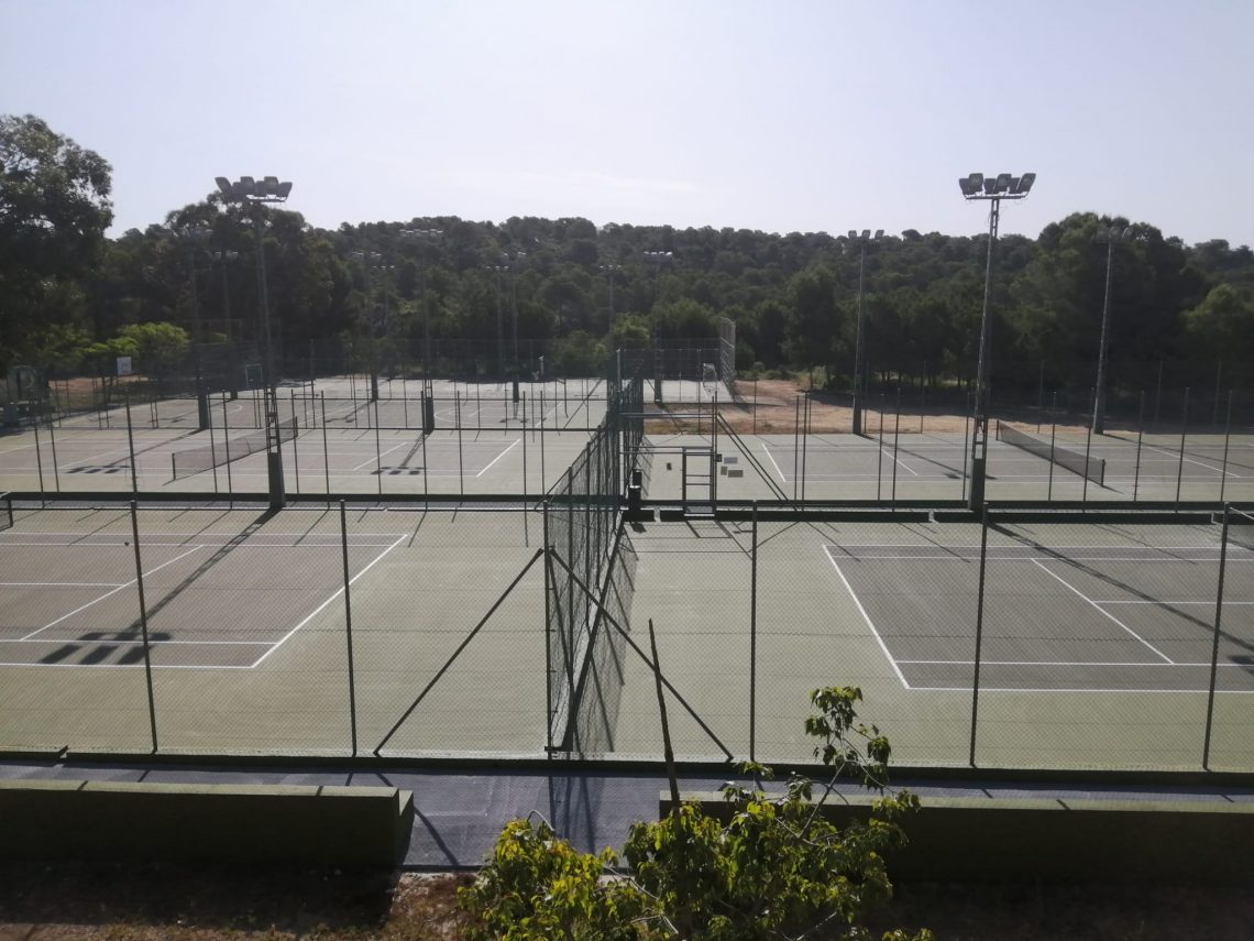 Se renueva el polideportivo de Pinar de Campoverde