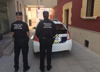 La Policía de Redován sanciona a 10 personas por incumplir las normas sanitarias