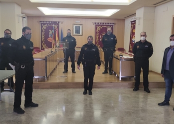 El Ayuntamiento de Aspe otorga felicitaciones a los agentes de Policía Local